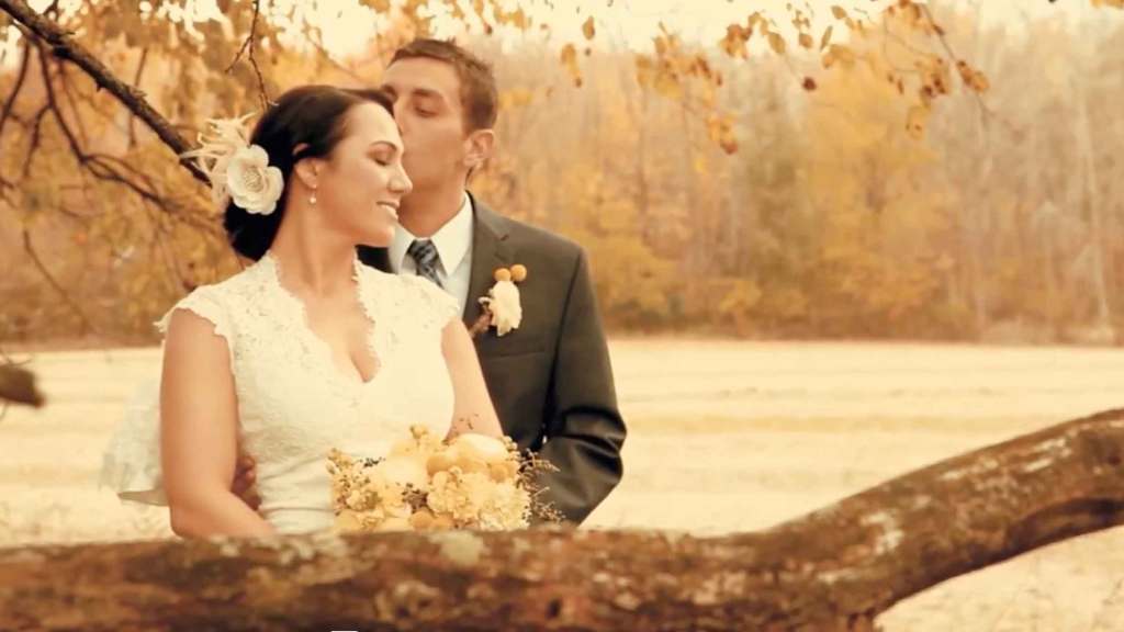 Explore the charm of Mustard Seed Gardens, the perfect venue for Holly and Trent's unique fall wedding celebration.