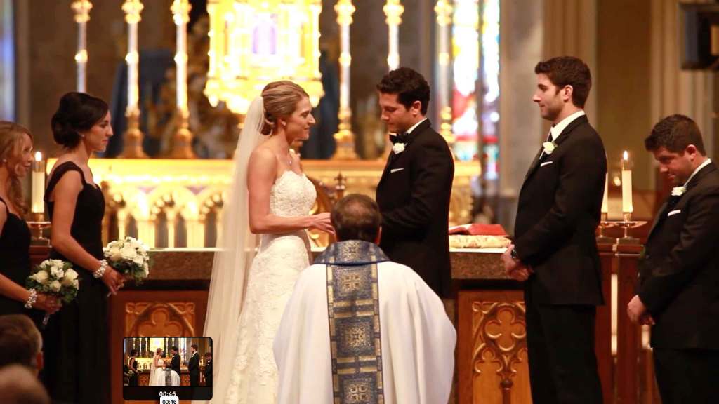 Experience the beauty of a romantic winter wedding. Captured moments of love and joy between Sunni and Tyler on a snowy day.