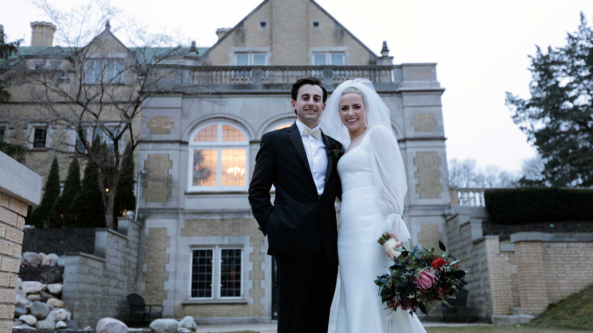 Stunning Laurel Hall Indianapolis, IN wedding day
